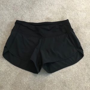 Lululemon ‘Speed up Short’